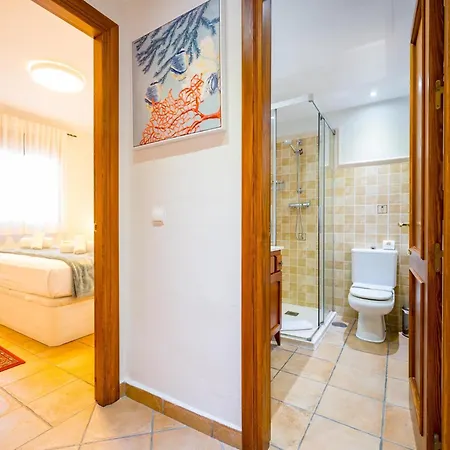 Port Townhouse W/ Jacuzzi *