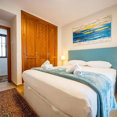 بيت للعطل Port Townhouse W/ Jacuzzi *