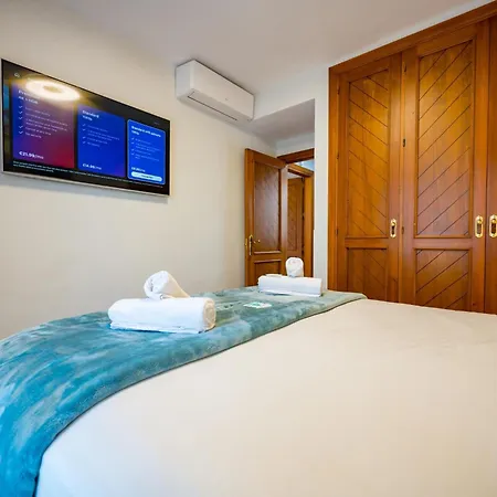 بيت للعطل Port Townhouse W/ Jacuzzi *