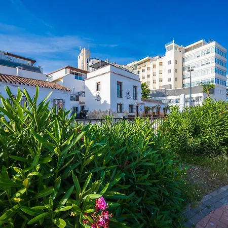 Port Townhouse W/ Jacuzzi بيت للعطل